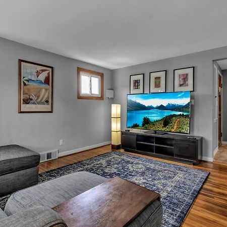 Gorgeous 2 Queen Bedroom Apartment In North Buffalo With 70 Inch Tv Exterior photo