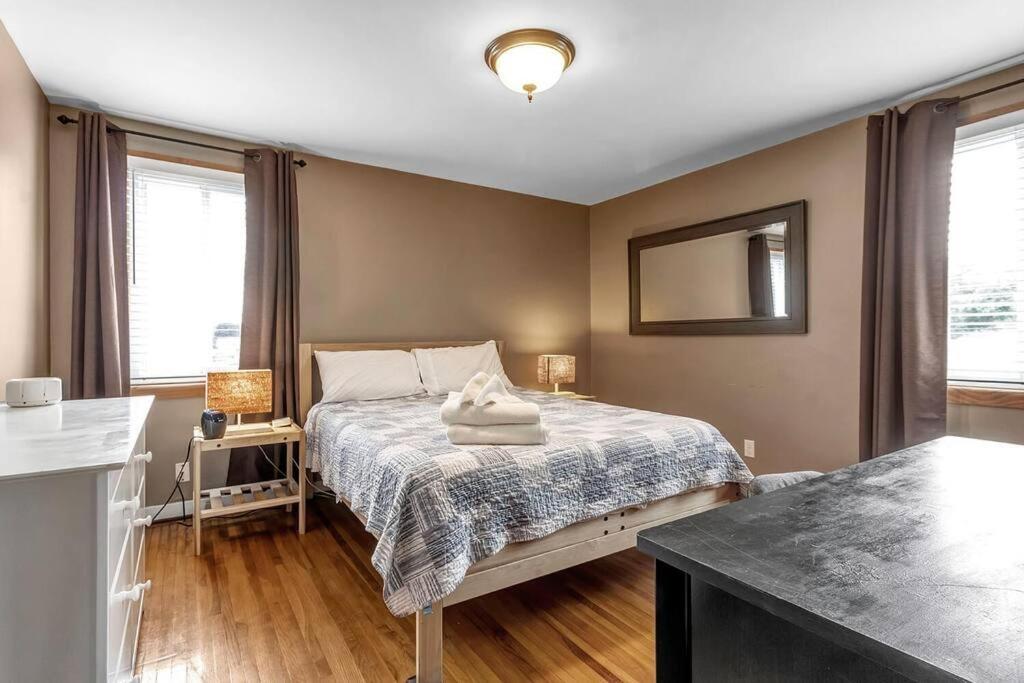 Gorgeous 2 Queen Bedroom Apartment In North Buffalo With 70 Inch Tv Exterior photo